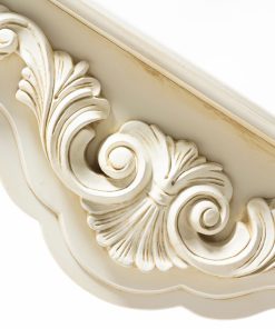 Alternative view of Cornice camino con fregio conchiglia